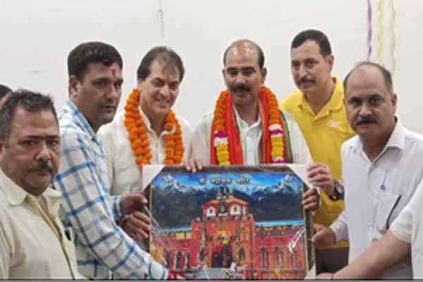 2200 करोड़ की लागत से होगा एलिवेटर रोड का निर्माण : अजय टम्टा